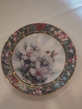 Lena Lui's Ruby-throated Hummingbird Plate